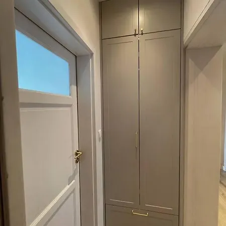 Przestronne Mieszkanie W Kamienicy Apartment *